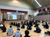 장유중학교, 꿈을 이루는 사람 기성준 작가의 청소년 진로비전 특강 성료