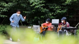 김영철의 동네 한 바퀴, 안양예술공원 만안교 들깨칡수제비 옛날과자 임선빈 북 악기장…경기도 안양