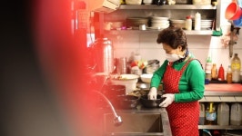 김영철의 동네 한 바퀴…여의도공원 할매탕 시범아파트 독일 빵 75년 노포 중국집 서울 여의도동·대방동