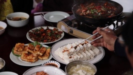 한국인의 밥상 민물고기조림 갈치조림 짜글이 명태조림 …조림 밥상