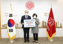 고 김영진 경북대학교 명예교수, 경북대에 발전기금 5천만원 전달