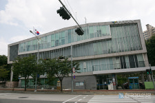 고양 풍동도서관, 어린이 독서클럽 여름방학 특집 놀면서 배우는 어린이 경제놀이 진행