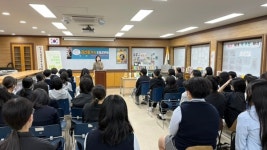 상주도서관, 김신회 작가 초청 심심한 일상을 열심히 쓰다 특강 개최