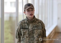 [러시아 우크라이나 전쟁] 우크라 여성들, 총 든 아빠·남편 대신 광부 등 극한직업으로