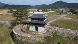 동네 한 바퀴, 강진만 생태공원 마량항 전라병영성 연탄 돼지불고기 백운동정원...이만기 전남 강진 여행
