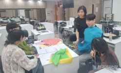 강의란 제게 에너지 음료 같아요! 장안대학교 이언영 교수를 만나다