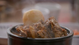 [다큐인사이트] 선짓국·감자탕·콩나물국밥… 해장국, 배우 진선규가 전하는 해장의 기록