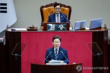 [엄정식의 아웅다웅 우주 이야기] 우리나라도 우주 안보가 반영된 우주 기본법이 필요하다.