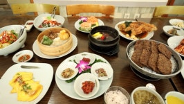 [동네 한 바퀴] 청춘발산마을, 해물갈비찜, 홍어국숫집, 단관극장, 남도식 떡갈비 한정식… 광주 가볼만한 곳과 맛집 여행