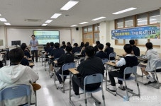 재능디자인연구소 손영배 소장, 우송고등학교 333프로젝트 기반 진로독서캠프 성료