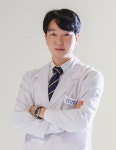 균형 잡힌 얼굴 방해하는 주걱턱, 가능한 어린 나이에 성장교정 필수