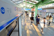 지하철 1호선 구로역, 신호장애로 하행선 운행 지연…현재 정상운행