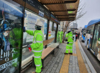 마포구, 환경미화원 참여 전철역·정류장 등 코로나19 특별방역