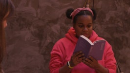 [EBS 한국에 산다] 방송인·배우·소셜크리에이터… 딴따라 엘로디, 사랑에 빠지다?