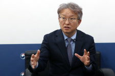권칠승 장관, 스마트스터디 방문…K-콘텐츠 창업부터 투자까지 체계적 지원