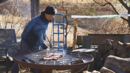 [EBS 한국기행] 경주·양평 민박…대한민국 한복판서 스페인으로 몽골로 세계여행