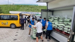 우리금융, 사회복지시설 20곳에 쌀 4.2톤 기부... 골프 특성화고에 장학금 & 훈련시설 지원