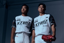 kt wiz, 현충일 맞아 무공수훈자 초청 및 밀리터리 유니폼 출시
