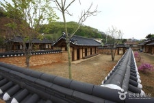 충북 괴산 가볼 만한 곳, 고택에서 만나는 역사와 가을 산행의 조화