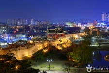 수원 가볼 만한 곳, 도심 속 여유와 다채로운 미식의 향연