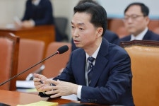 김지용 