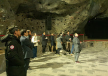 광명 문화관광복합단지 사업, 디스커버리社 광명동굴 방문