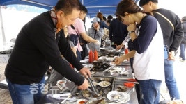 대천조개구이 축제, 지역경제 효자노릇 톡톡