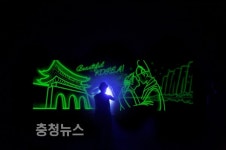 마술 같은 미술 퍼포먼스 페인터즈 히어로