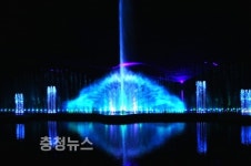 당진 석문산단 음악분수 공연에  총 1만5000여 명 찾았다
