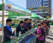 충남농협, 내포신도시 농·축산물 직거래 목요장터개장!