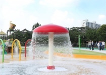 [사진] 장종태 서구청장, 은평공원 어린이 물놀이장 사전점검