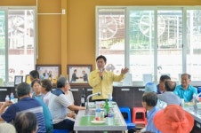 [사진] 박정현 부여군수, 폭염 속 민생행보 박차