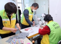 대전서구 자원봉사센터, 취약계층 위한 마스크 만들기 앞장