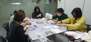 서천군보건소, 휴일도 잊은 면 마스크 제작 봉사