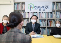 [사진] 장종태 서구청장, 다섯 번째 동네마실 둔산1동으로 나서