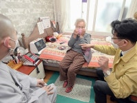 공주시, 독거노인 스마트 돌봄 장비 확대 설치