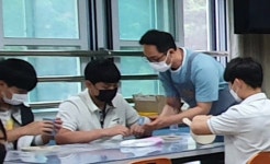 진로의 내비게이션, 학교로 찾아가는 맞춤형 직업멘토