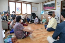 이춘희 세종시장, 연남학구여자경로당 무더위쉼터 현장 점검