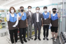 GS25 불당한성점 | 천안시, 우리동네 주민지킴이 '파랑새 편의점' 현판식
