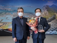 서산시의회 장갑순·안효돈 의원, 지곡이장단協 감사패 받아