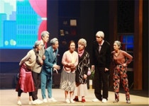 트로트 뮤지컬 경로당 폰팅사건, 26일 태안군 공연