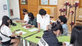 세종시 새움초, 작가와의 만남 운영