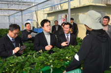 박정현 부여군수, 김태흠 지사에 스마트팜 학과 신설 건의