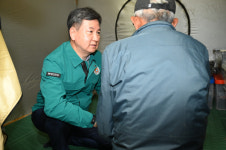 한창섭 행안부 차관 홍성군 산불 현장을 찾아 신속한 피해복구에 최선을 다해 달라