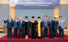 충남대, ㈜골프존뉴딘홀딩스 김영찬 회장에 명예 기술경영학박사 학위 수여