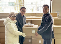 새롬에프에스, 천안·아산 아동들에게 치킨 세트 전달