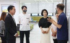 박희조 동구청장, 집단휴진일 의료진 방문해 노고 격려