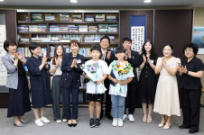 세종시교육청, 발달장애 학생 찾아 준 두루초 학생 선행 표창