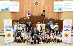 유인호 세종시의원, 보람초 학생들과 의회 운영 현장 체험