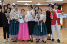 유성구, 장애인 평생학습도시 선포식...이용자들의 축하공연 감동